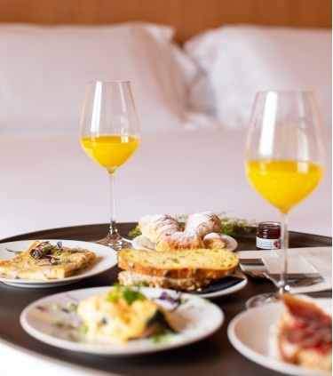 Travel & Hospitality